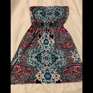 Multi-color tune top dress size medium